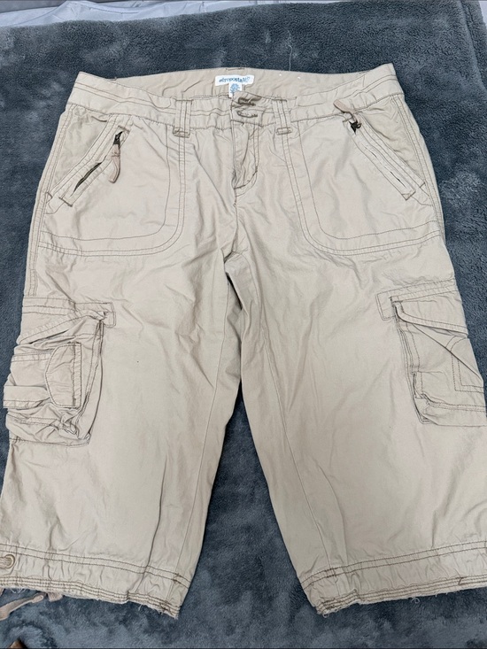 Aeropostale Pants - Aeropostale Men's Beige/Tan Cargo Shorts with Multiple Pockets
